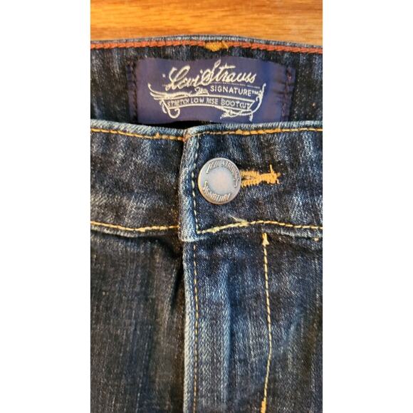 Levi Strauss Women’s Signature Bootcut Blue Misses Size 4 Denim Jeans - Picture 11 of 14